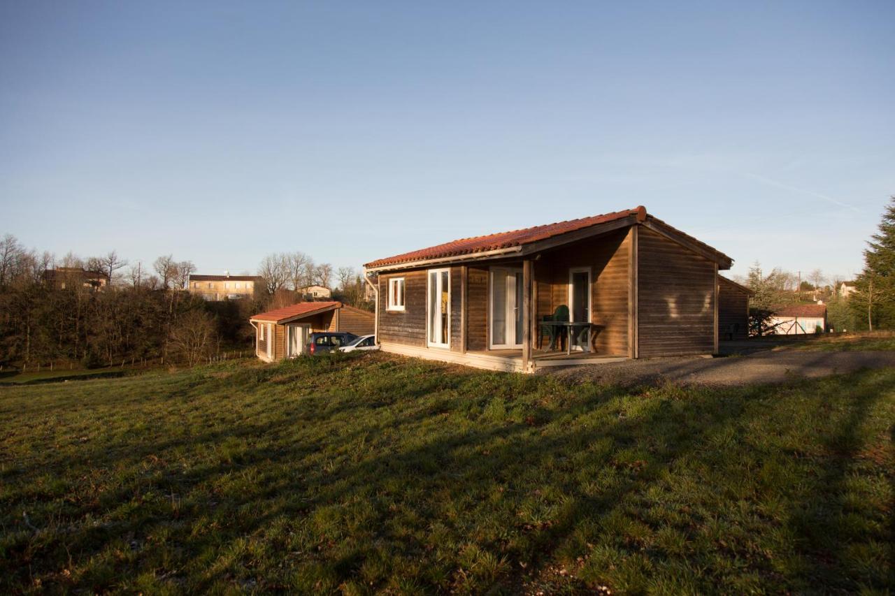 Les Chalets D Hermine Montredon-Labessonnie Экстерьер фото