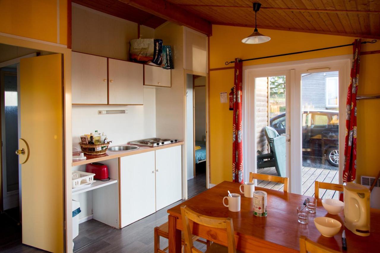 Les Chalets D Hermine Montredon-Labessonnie Экстерьер фото